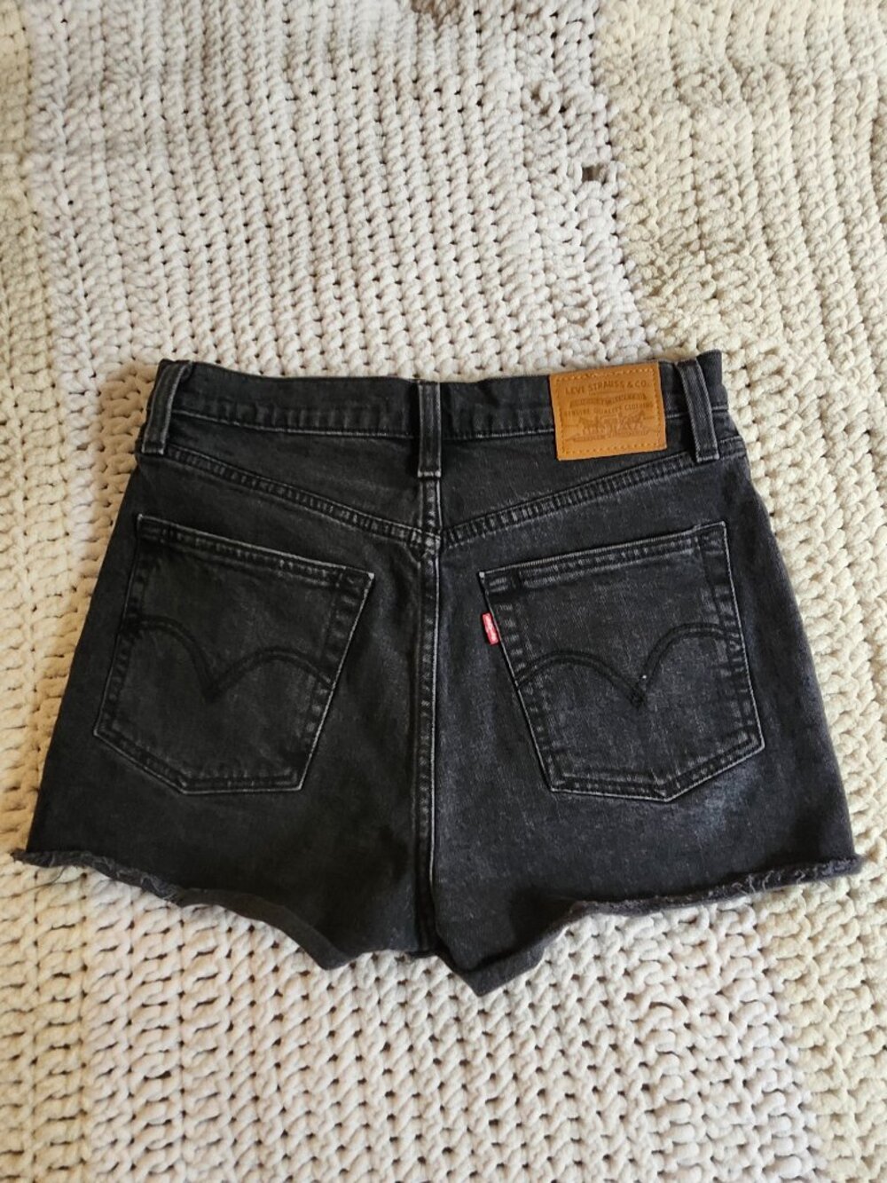 Black Levi Ribcage Shorts - Picture 3 of 4